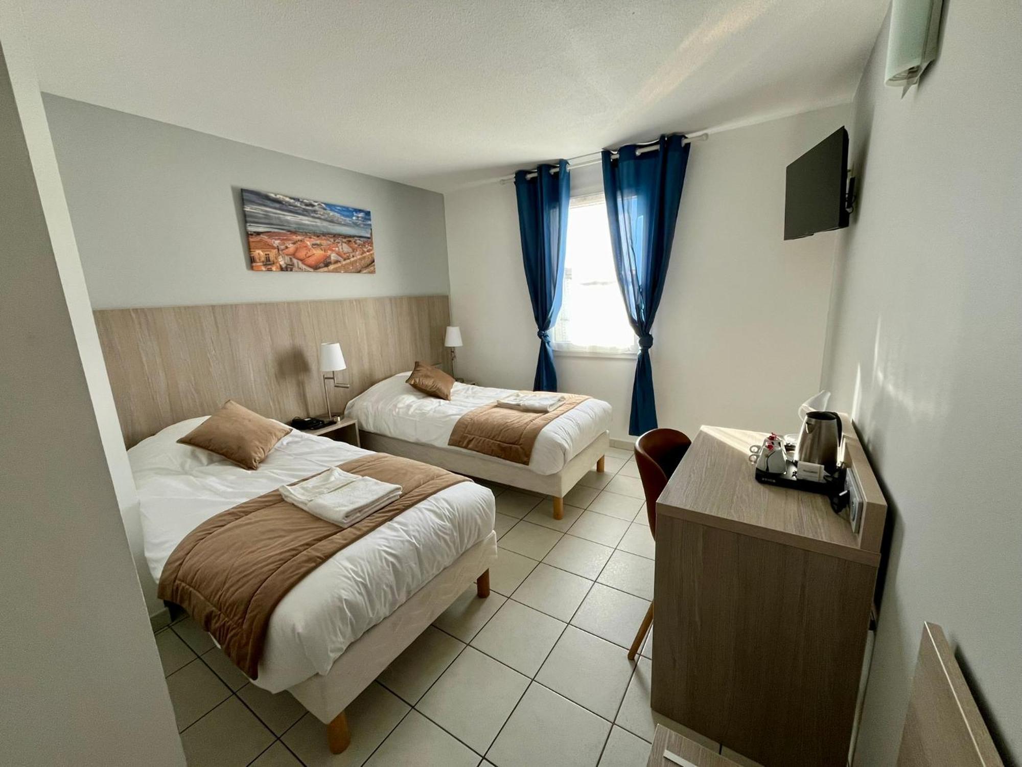 Hotel Les Arcades 3*